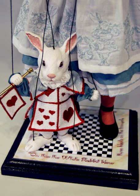 Королева Алиса на праздник зовет или Опять в Зазеркалье. Куклы Diane Keeler из цикла Alice in Wonderland