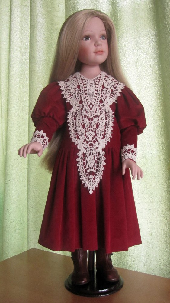 Фарфоровая кукла Ева - "реверанс позапрошлому веку"