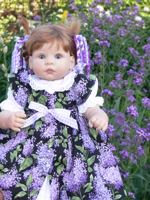 Как мы с Тиффани гуляли у мамы. Lee Middleton doll