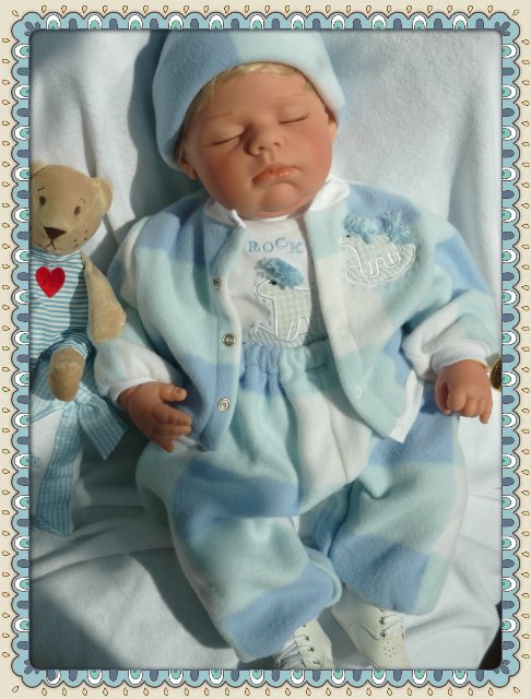 Rock-a-bye - спящее чудо от Lee Middleton (фото 6)