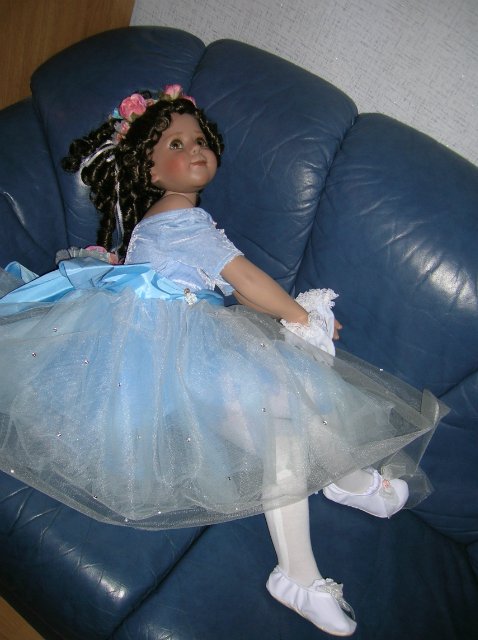 Голубая танцовщица или Магия балета. Фарфоровая коллекционная кукла от Донны Руберт