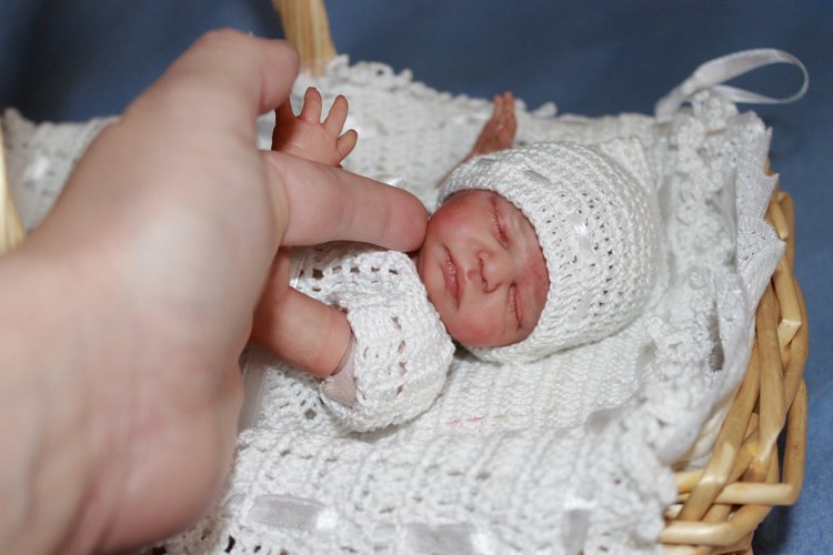 Всем любителям крошечно-ладошечных реборнчиков посвещается (фото 5)