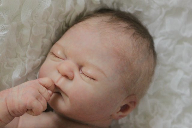 Спящий малышок Жульенчик. Куколка реборн Вишни Виктории (фото 7)