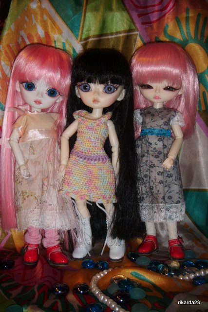 Худжики - подружки