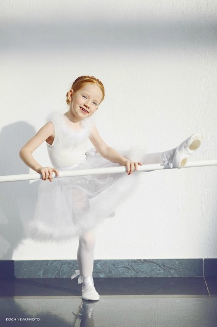 Голубая танцовщица или Магия балета. Фарфоровая коллекционная кукла от Донны Руберт