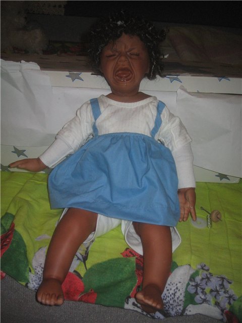 Разбилась фарфоровая кукла! Что делать