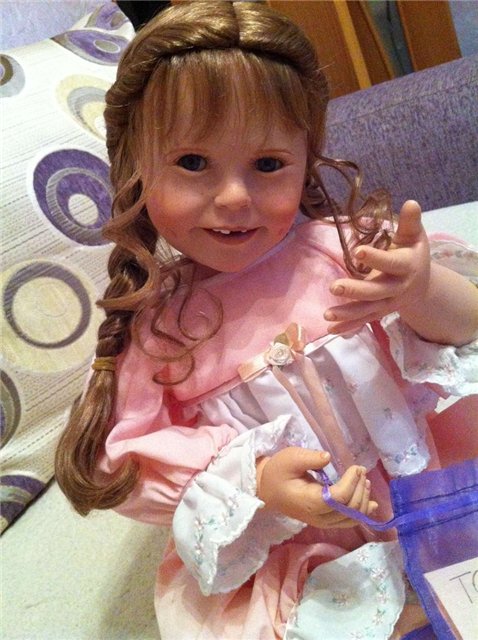 кукла от Джулии Фишер (Julie Fischer)