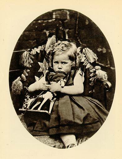 Кто Вы, мистер Кэррол или Каждый пишет, как он дышит. Фотоработы сказочника и математика | Бэйбики Кто Вы, мистер Кэррол или Каждый пишет, как он дышит. Фотоработы сказочника и математика