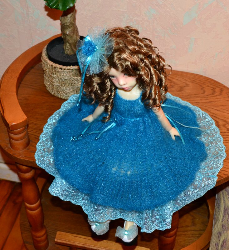 Платье + глазки = образ готов:) Larissa & Miki Kaye Wiggs