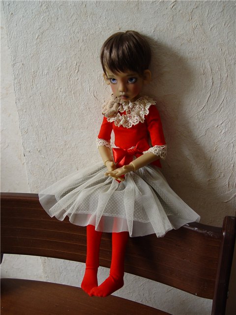 Абигайль (Kaye Wiggs Hope) в разных паричках