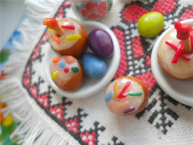 Куличи! Праздничный стол для кукол. Миниатюра (фото 7)