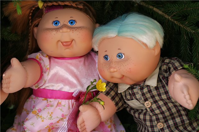 Капустная грядка отдыхает на даче. Cabbage Patch Kids