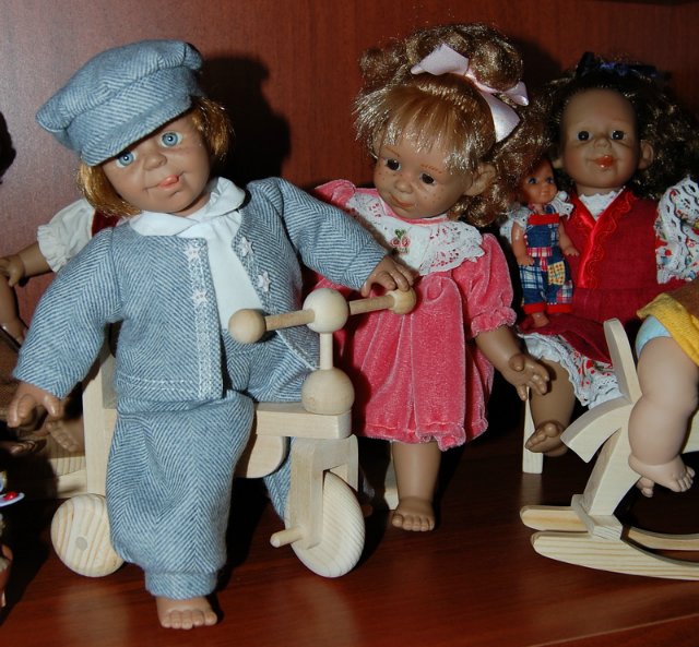 Куклы на полочке — Характерные испанские куклы: пупсы с мимикой (фото 5)