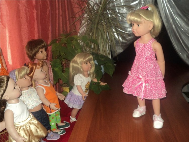 Девчушки любят наряжаться! Наряды для кукол Готц и не только