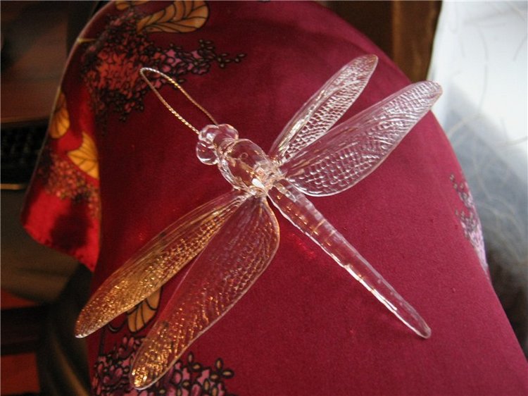 Фигурки изо "льда" (елочные игрушки 21 века)