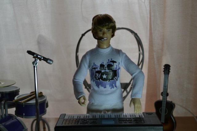 Приглашаю на концерт Джастина Бибера (шарнирная кукла Jastin Bieber) | Бэйбики Приглашаю на концерт Джастина Бибера (шарнирная кукла Jastin Bieber) (фото 4)