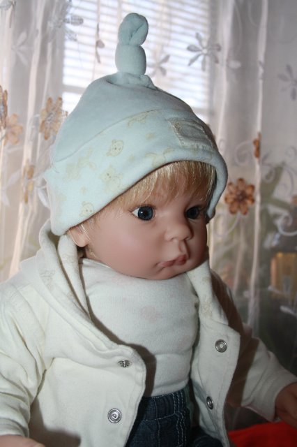 Девочка? Мальчик? Кукла Lee Middleton