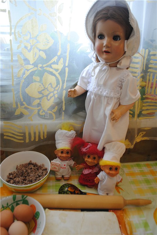 Сделать нужно нам пирог, Чтоб отведать каждый мог. Граммов сто возьмем улыбок, И совсем чуть-чуть ошибок (фото 3)