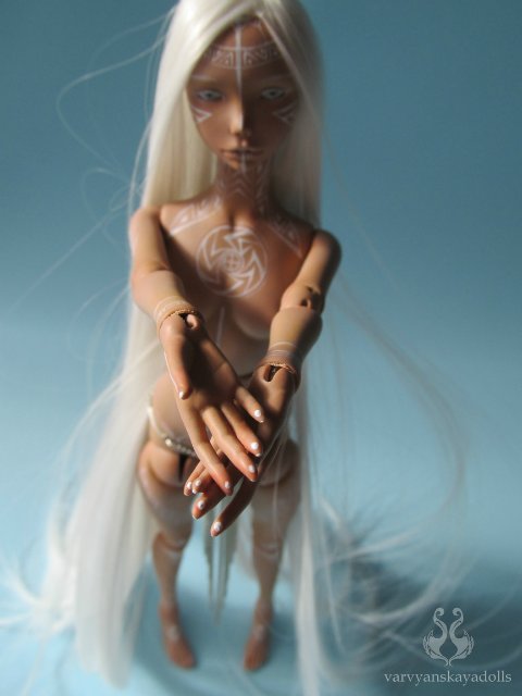 Шарнирная кукла Мизэ - белое солнце