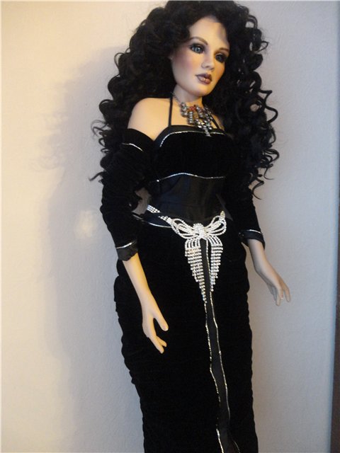 Моя черноволосая красавица Татьяна. Фарфоровая кукла