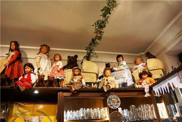 Взятие Берлина. Часть 2. Puppenstube (Пуппенштубе) - кукольный магазинчик