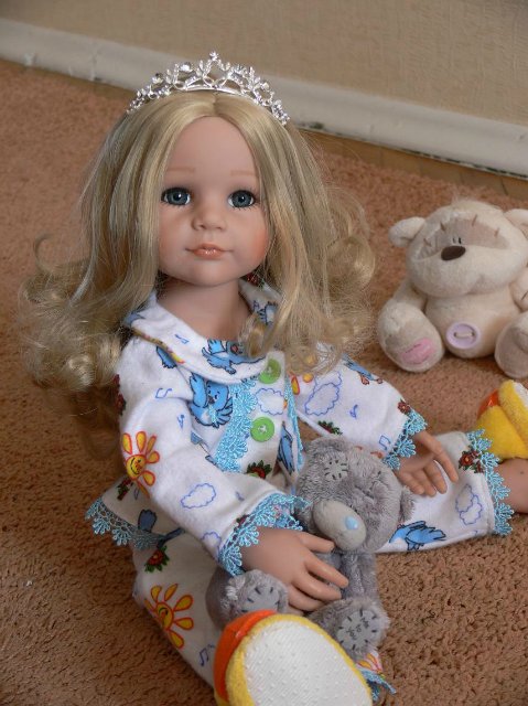 Утро у модниц. Одежда для кукол Gotz своими руками