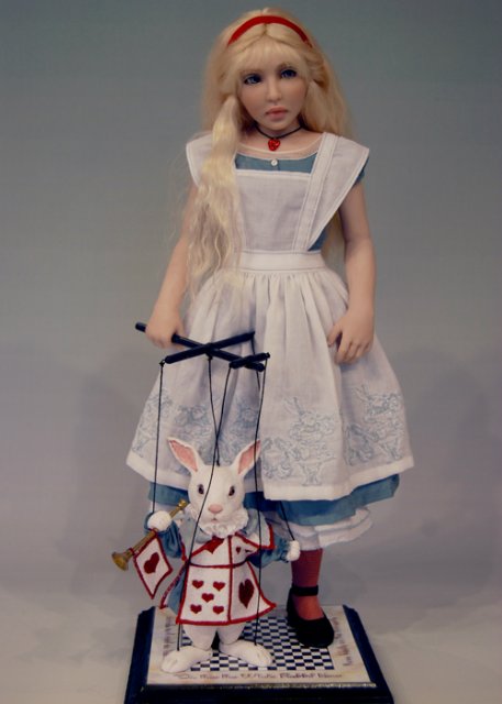 Королева Алиса на праздник зовет или Опять в Зазеркалье. Куклы Diane Keeler из цикла Alice in Wonderland