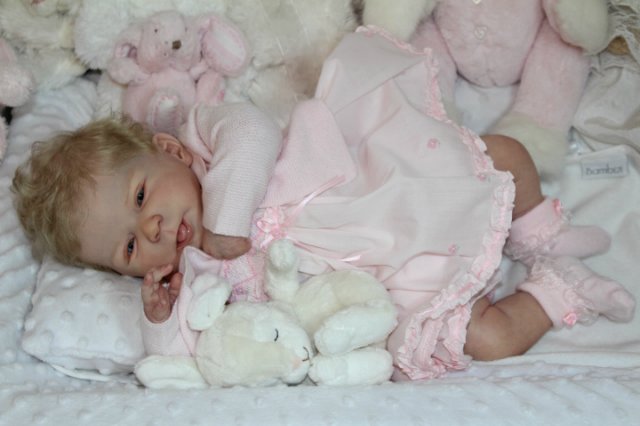 Прототип Cathy Кэти Olga Auer