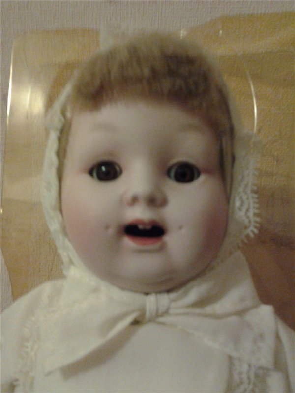 Фарфоровая кукла реплика Gallery Originals Shelburne Museum Porcelain Grete Doll