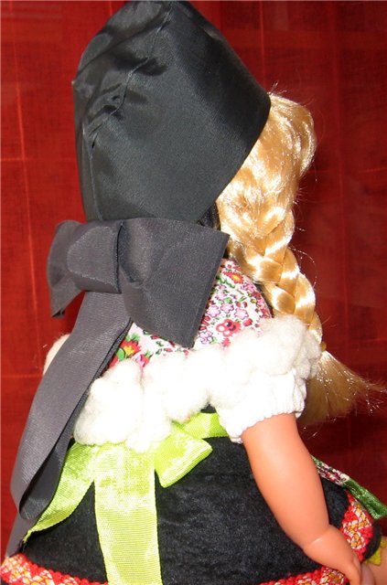 Куклы в народных костюмах