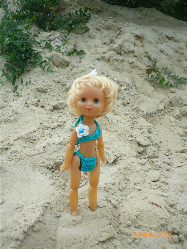 Бабушкина помощница. Винтажная шарнирная куколка Светочка