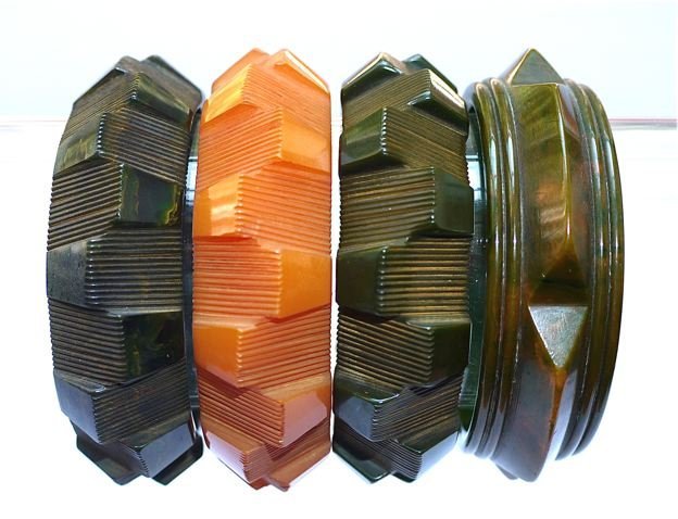 Славный пластик "бакелит"! У него отменный вид! Или возвращение бакелитового болванчика