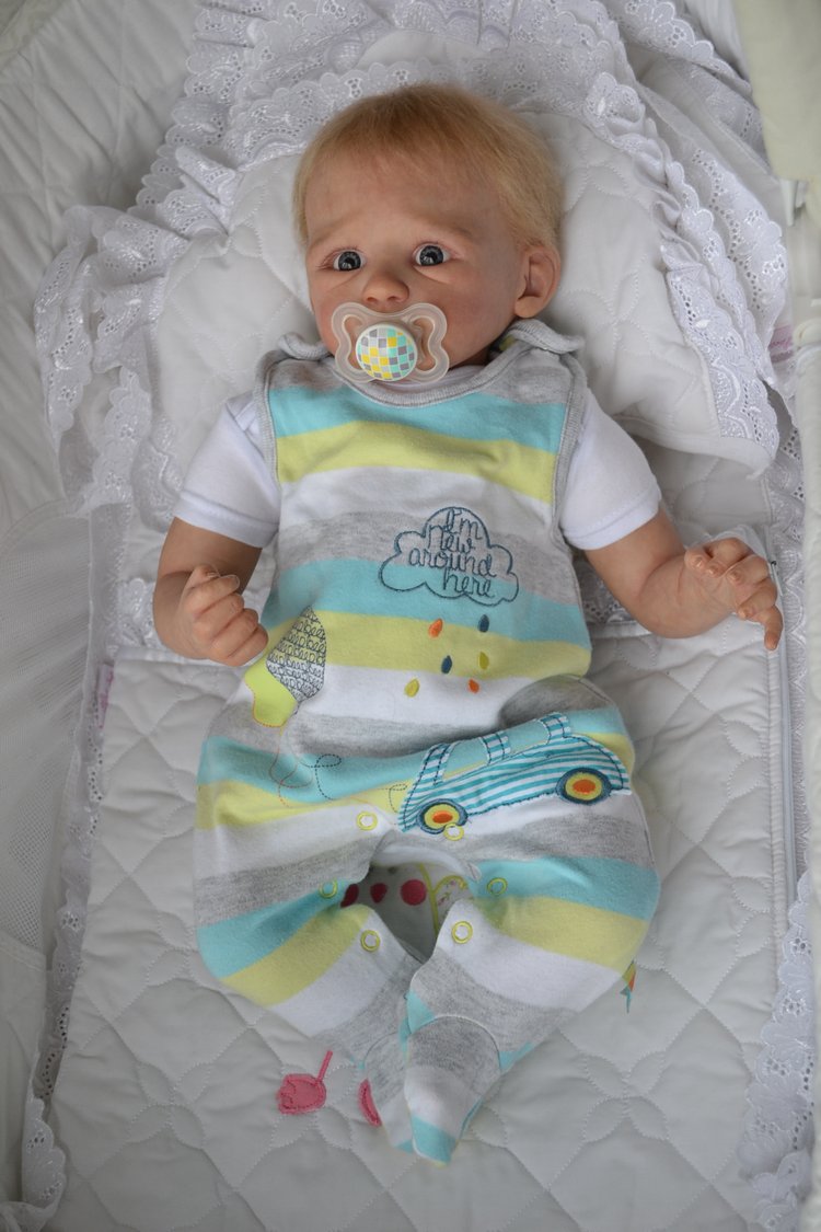 Малыш Moira с больным пальчиком (фото 2)