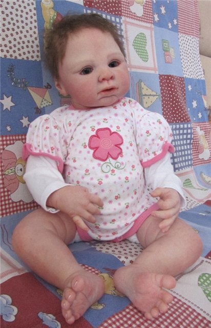 Мама дочку одевала. Кукла реборн Светик