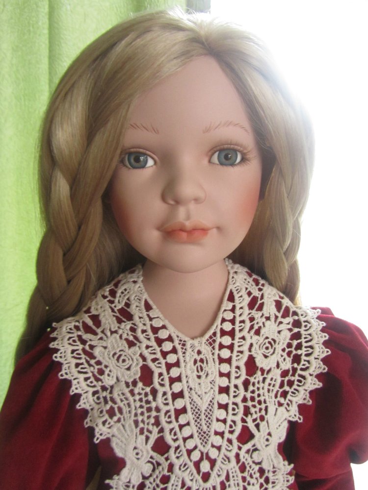 Фарфоровая кукла Ева - "реверанс позапрошлому веку"