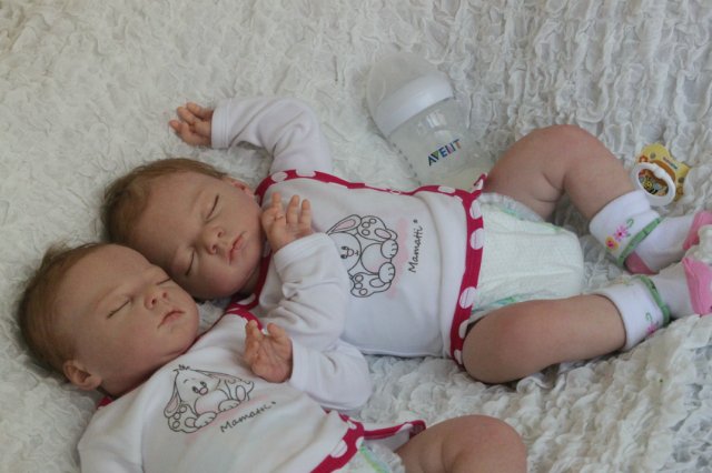 Одинаковые дочки... Куколки реборн Виктории Вишни