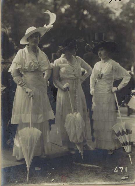 Для тех, кто в поиске или Каждый охотник желает знать. Викторианские и эдвардианские наряды