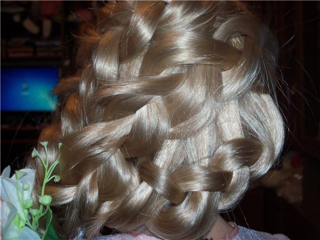 Говорила мама - "Не стриги золотые косы"