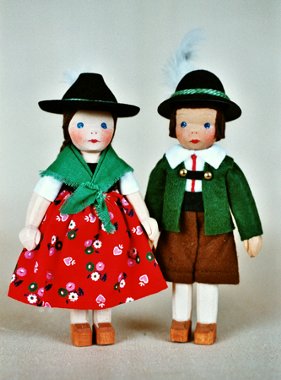 Куклы из дерева по семейной традиции Lotte Sievers-Hahn dolls, Лотты Сиверс-Хан