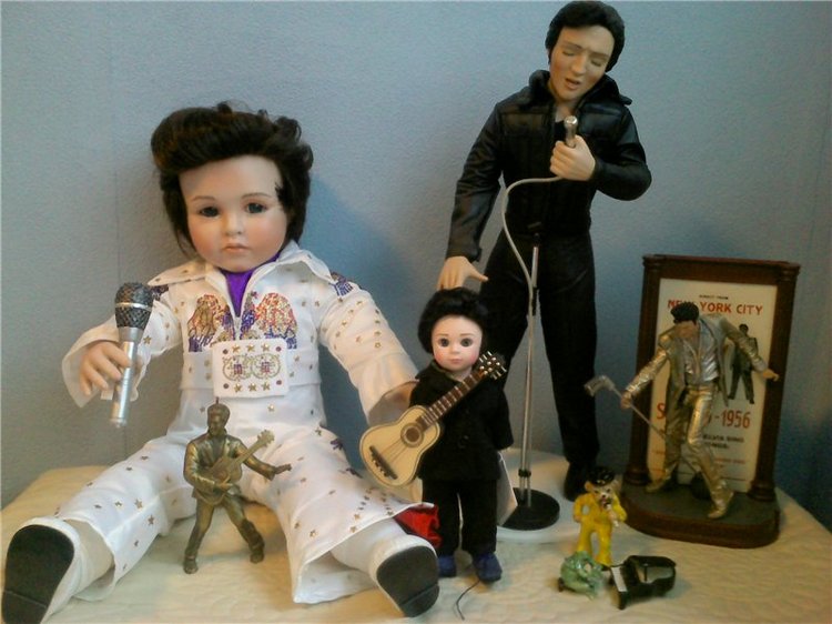 Король рок-н-ролла Элвис Пресли – воплощение в куклах