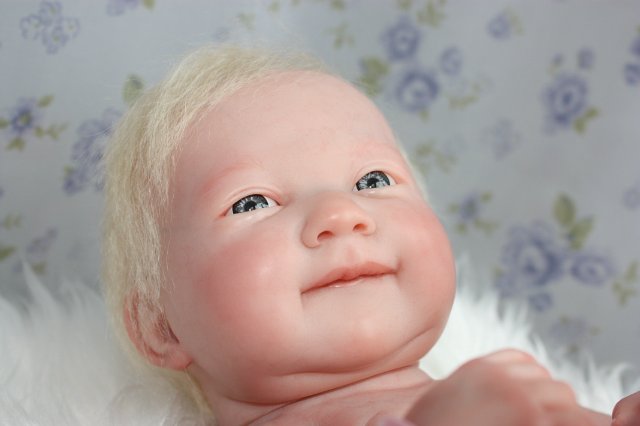 Реборн из Беренджер, нежность в пелёнках (фото 9)