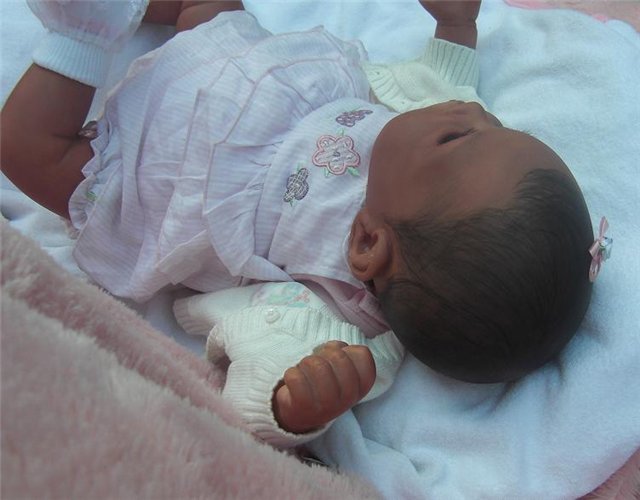 Латиноамериканская малышка реборн Milagros или просто Милочка (фото 5)