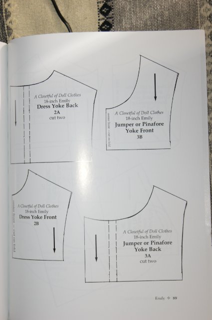 Книга Розмари Ионкер, Rosemarie Ionker - платья для кукол своими руками