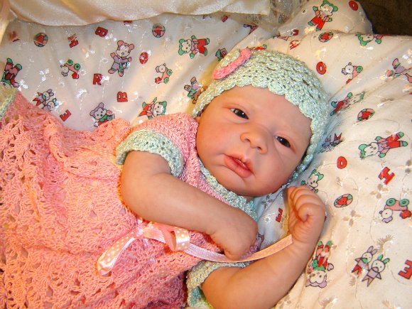 В ожидание весны.Кукольные наряды моих девочек