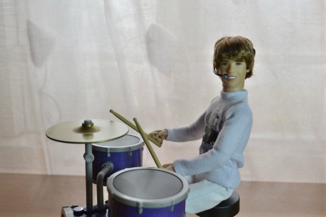 Приглашаю на концерт Джастина Бибера (шарнирная кукла Jastin Bieber) | Бэйбики Приглашаю на концерт Джастина Бибера (шарнирная кукла Jastin Bieber) (фото 7)