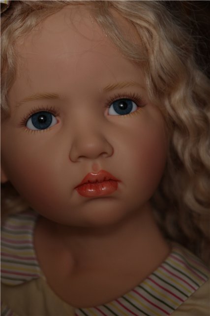 Малышки Лени (Leni , 2008) и Шани (Shani, 2010) от Hildegard Gunzel. Резин