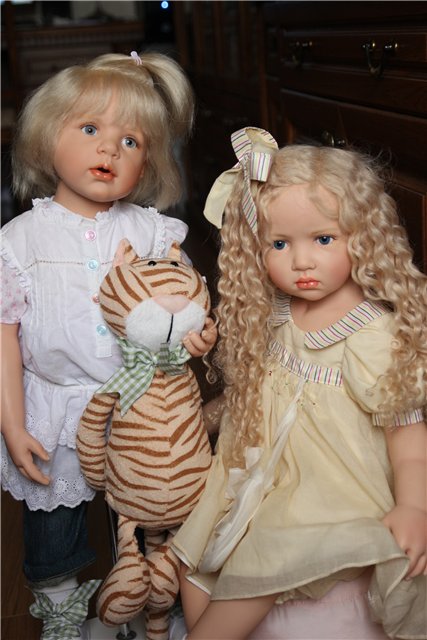 Малышки Лени (Leni , 2008) и Шани (Shani, 2010) от Hildegard Gunzel. Резин