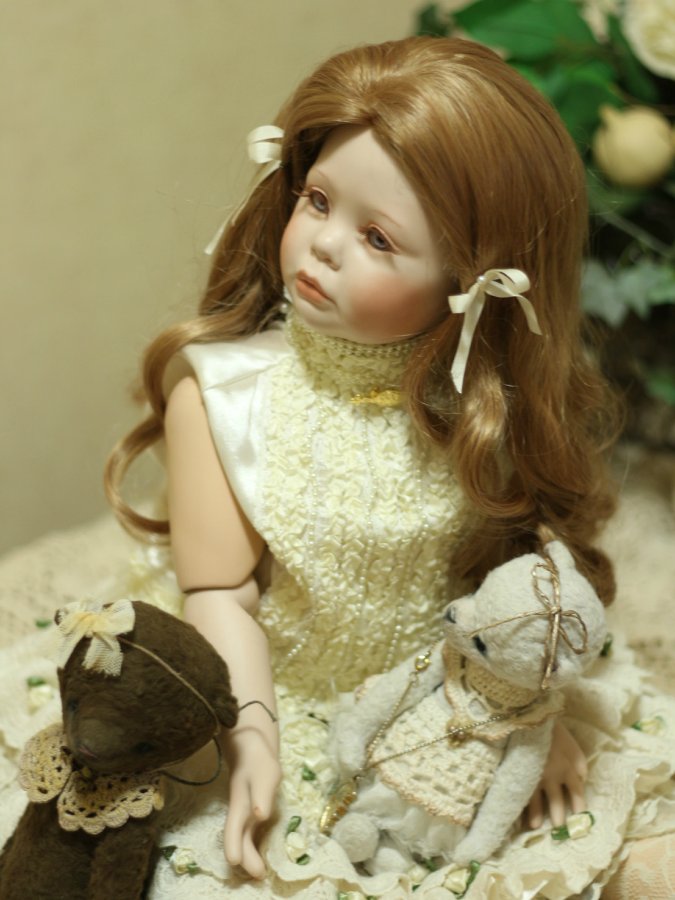 Девочка другой эпохи - милый ангел редчайшей красоты