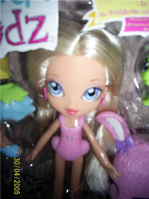 Очаровательный подарок ко дню восьмого марта или малышка Машенька. Кукла братц (фото 2)