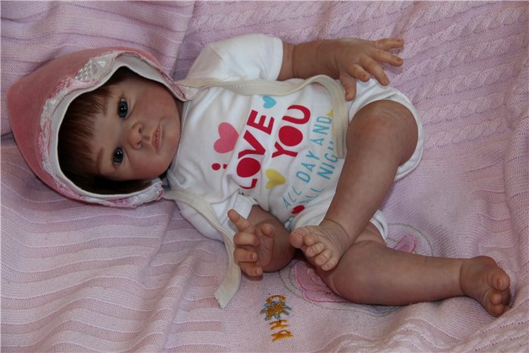 Джулия - малышка из молдика Jill от Adrie Stoete